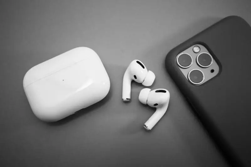 Do AirPods Emit Radiation? Should You Be Concerned
