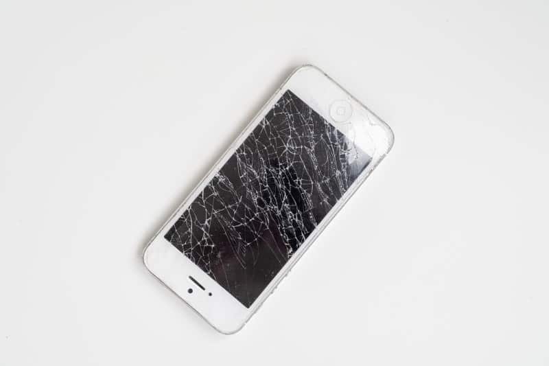 Radiations from Cracked Phones