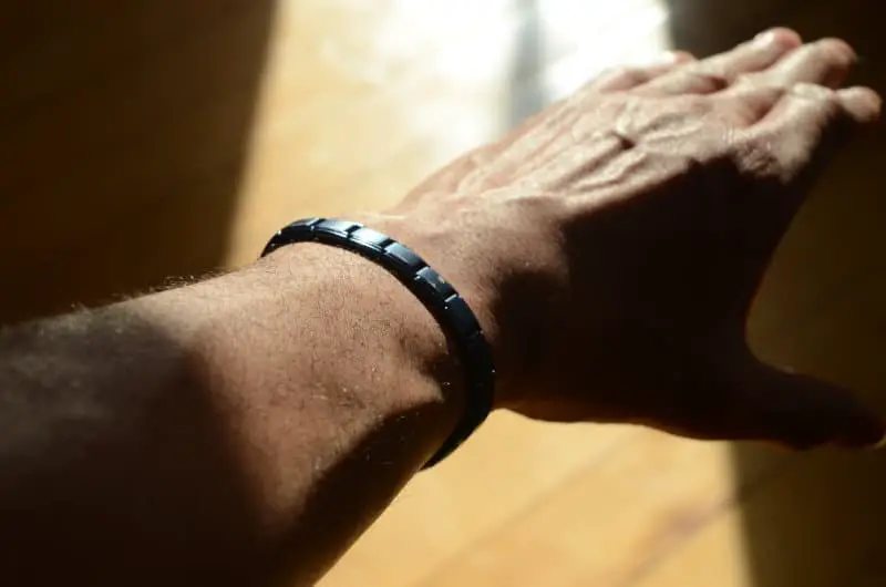 Can magnetic bracelets stave off EMF radiation